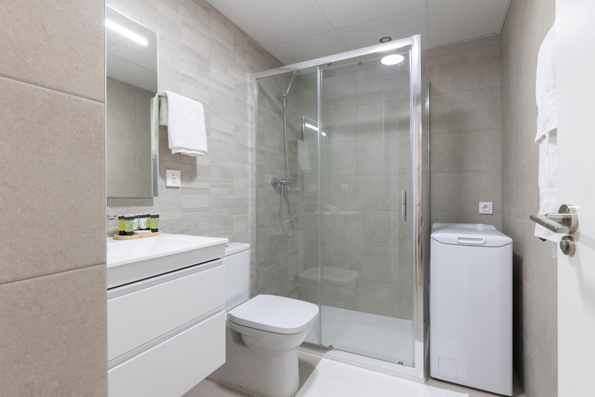 Dormforyou Arena Standard Valencia Bagian luar foto